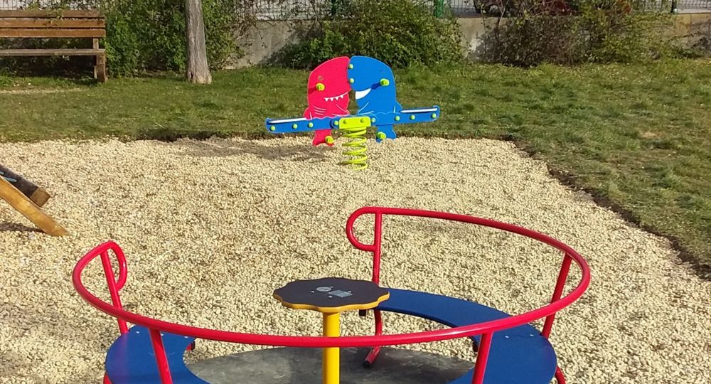 Aire de jeux Rue Haute_Durfort-et-Saint-Martin-de-Sossenac