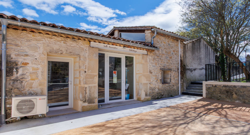 Bibliothèque de Cannes-et-Clairan_Cannes-et-Clairan