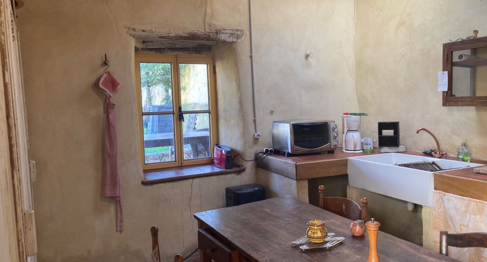 Mazet en famille dans le jardin_Saint-Hippolyte-du-Fort