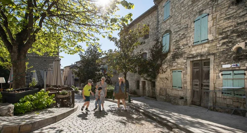 Visite surprise de la cité