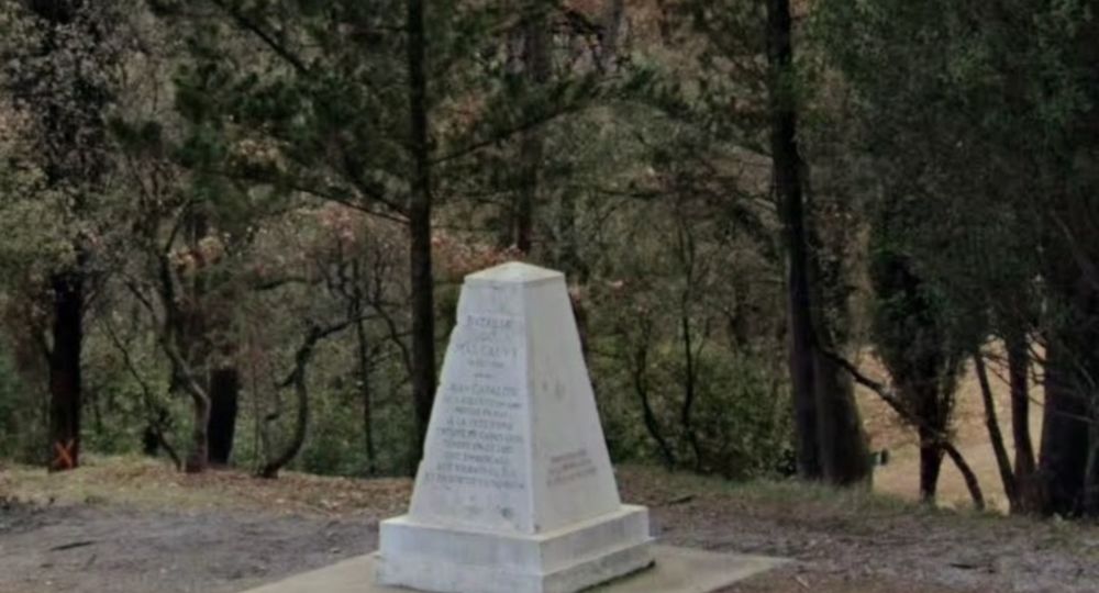 Stèle du Rouret à Saint Christol lez Alès_Saint-Christol-lès-Alès