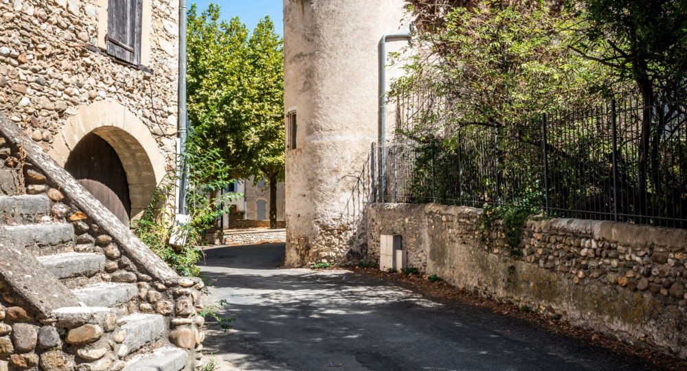 Le sentier du bois de Devès, les Mas de Cardet_Cardet