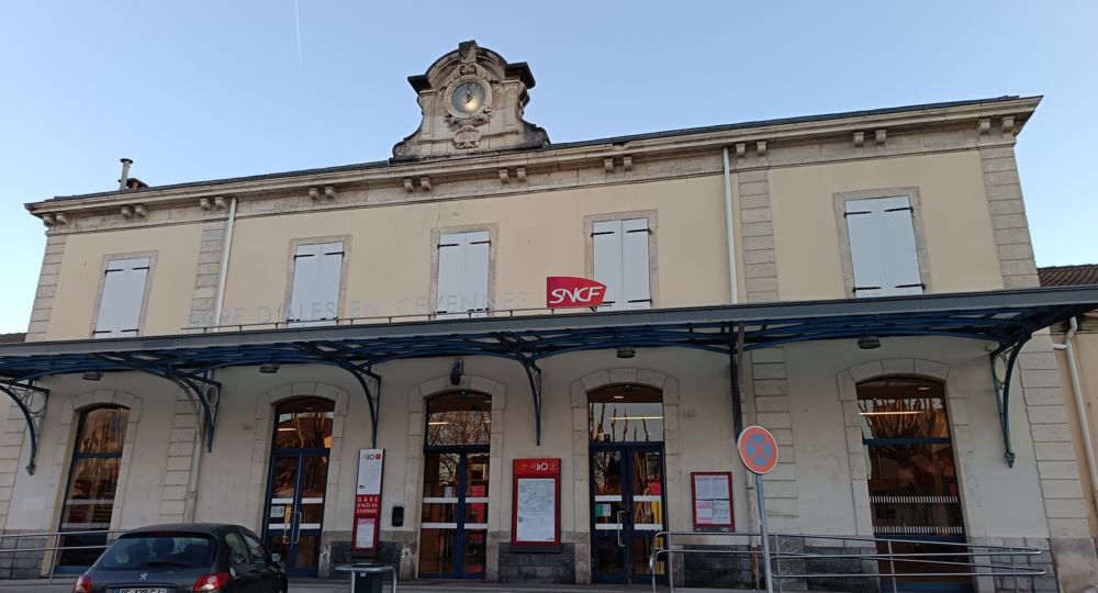 La ligne ferroviaire Alès-Nimes_Alès