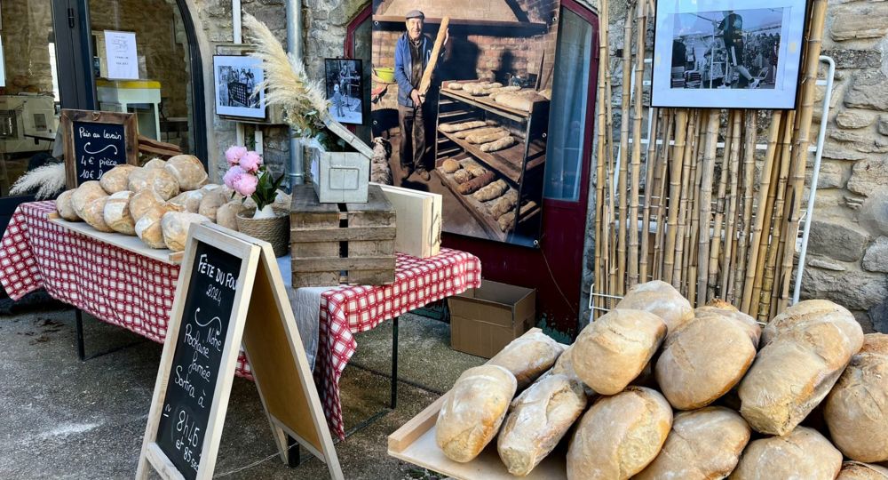 Fête autour du four St Jean de Ceyrargues