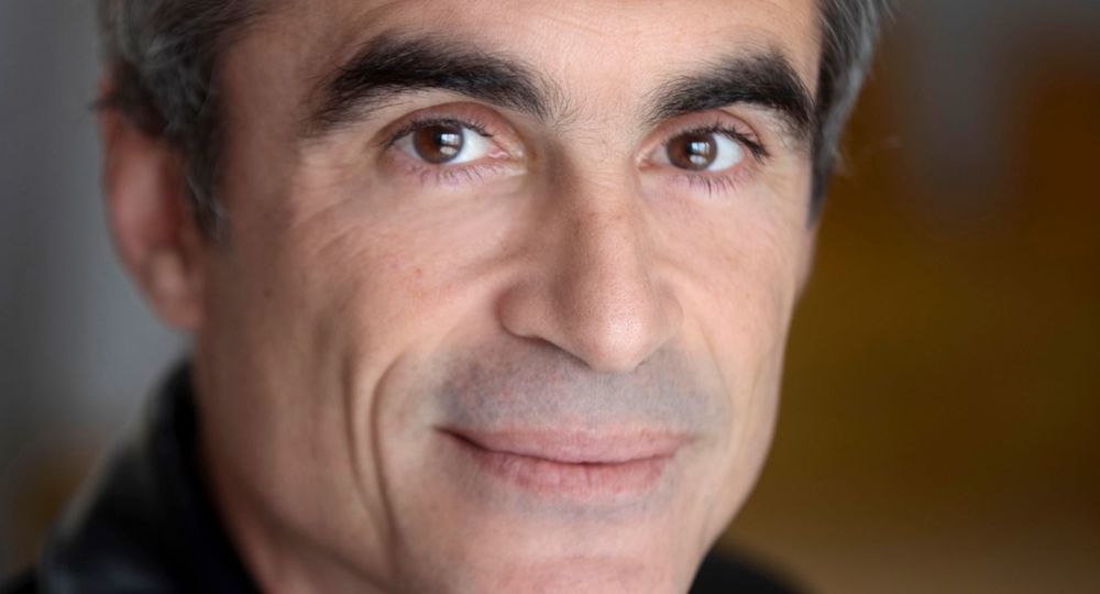 Un soir, un auteur reçoit Raphael Enthoven_Villeneuve-lez-Avignon