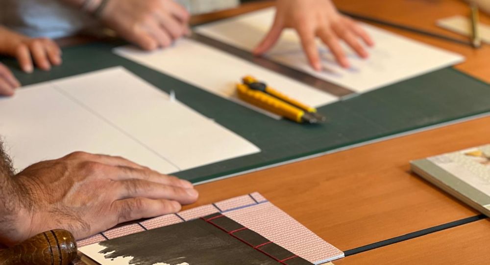 Stage - Fabriquez votre carnet en reliure japonaise_Vallabrègues