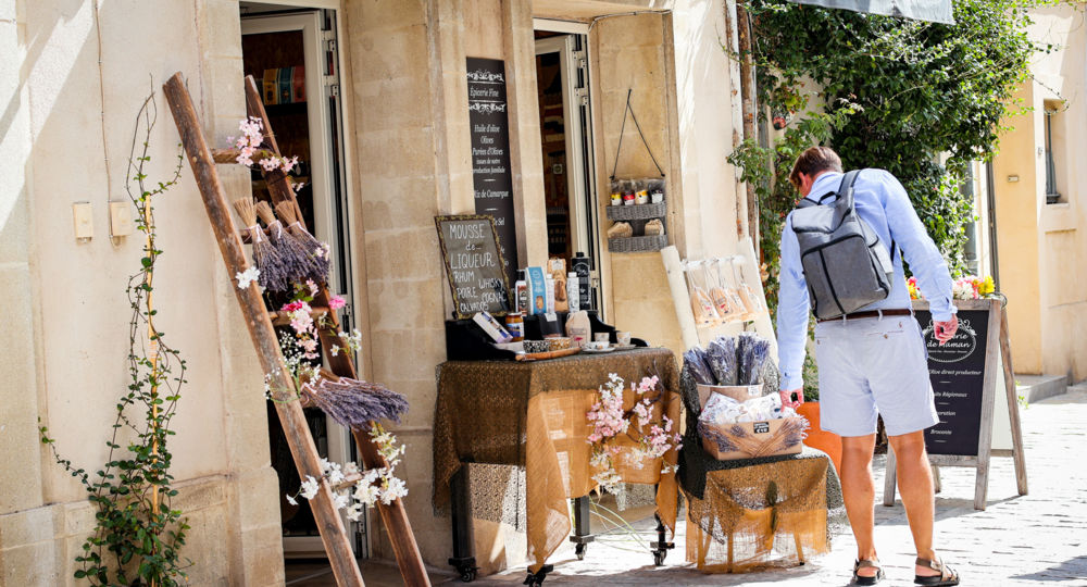 Braderie des commerçants_Aigues-Mortes