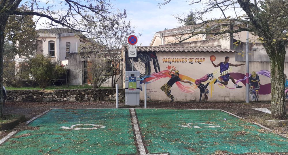 Borne de recharge véhicule électrique_Méjannes-le-Clap