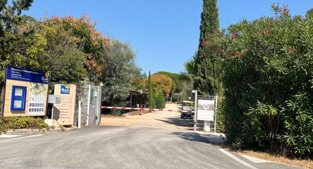 Arrêt de bus Vauvéo - Camping le Mas de Mourgues_Vauvert