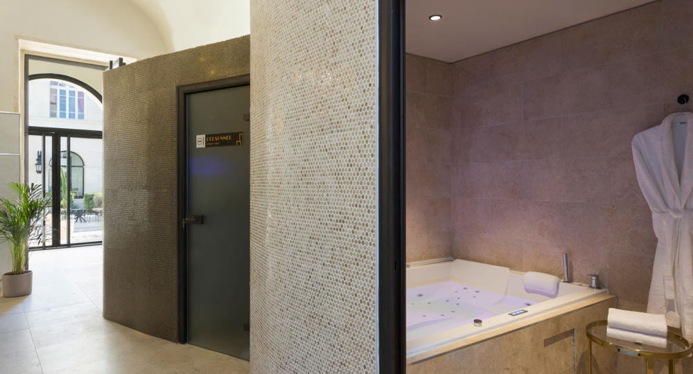 Le Grand Hôtel Dieu By Sowell Collection *****_Nîmes
