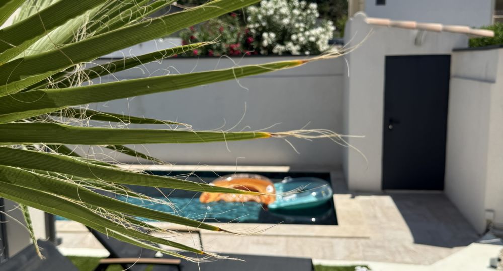 Maison avec piscine & jacuzzi à 5 min d’Avignon_Les Angles