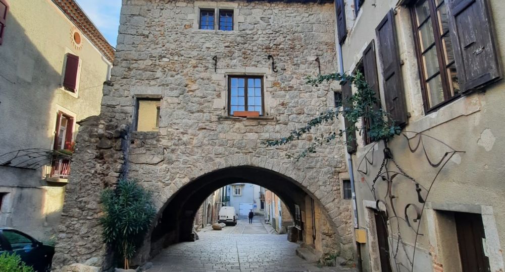 Les anciens remparts de Génolhac_Génolhac