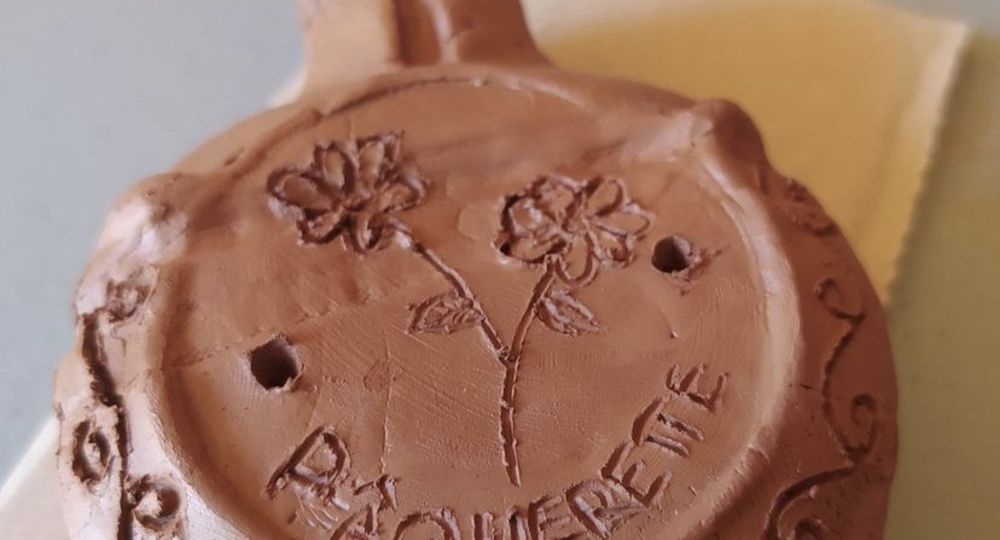 Fabriquez votre lampe à huile romaine décorative_Beaucaire