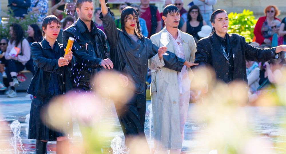 Performance dansée - Gush is great_Vers-Pont-du-Gard