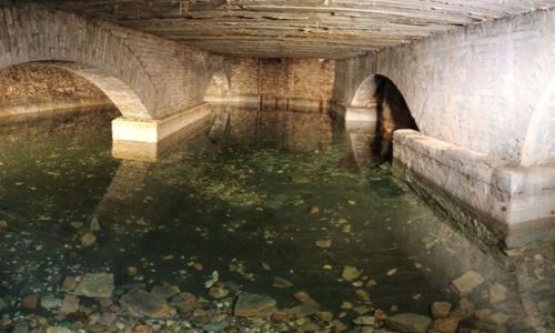 Visite de la Grande Fontaine à Bagnols-sur-Cèze