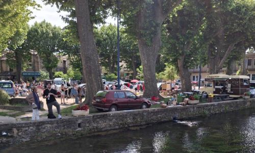 Vide grenier des binettes solidaires &agrave; Goudargues