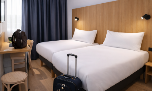 H&ocirc;tel B&B N&icirc;mes Ville Active ***