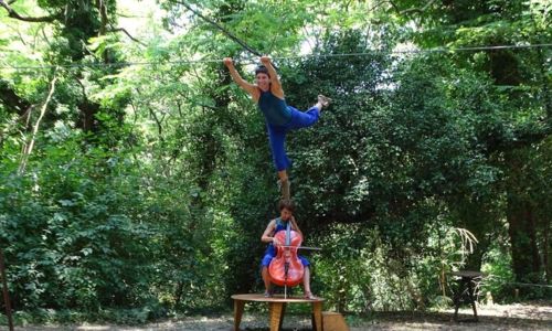 Spectacle - A travers