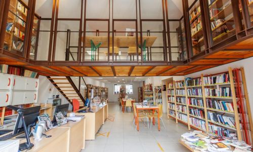 Biblioth&egrave;que de Montpezat