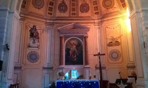 L'&eacute;glise Saint Andr&eacute; &agrave; V&eacute;z&eacute;nobres