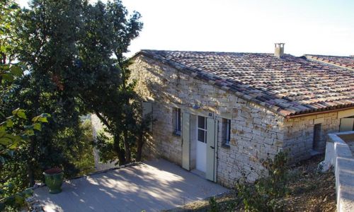 G&icirc;tes Domaine de Coulon : Maison Cornillon