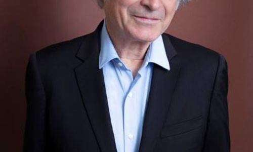 Un soir, un auteur re&ccedil;oit Franz-Olivier Giesbert