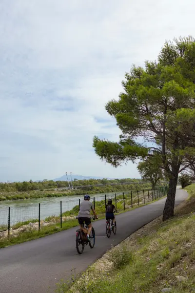 Escapades en Provence-Une journ&eacute;e sur ViaRh&ocirc;na