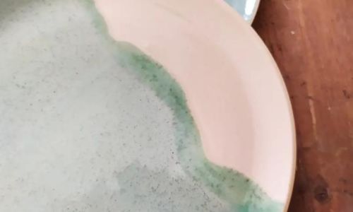 Initiation &agrave; la poterie avec Julia de l'atelier "Les Couleurs de la Terre" dans le village m&eacute;di&eacute;val de Sauve