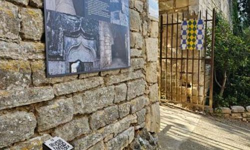 12 histoires &agrave; ne pas croire : une visite insolite &agrave; Montclus !