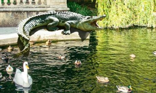 La vraie fausse histoire de N&icirc;mes