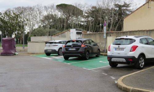 Bornes de recharge v&eacute;hicule &eacute;lectrique - Chemin de Saint Roman