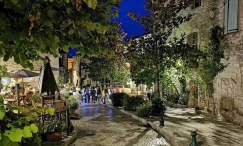 Les Visites Nocturnes de la cit&eacute; m&eacute;di&eacute;vale de V&eacute;z&eacute;nobres