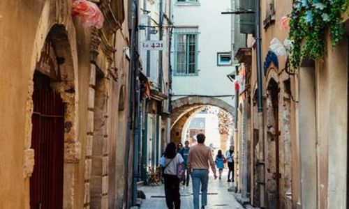 N&icirc;mes et ses rues