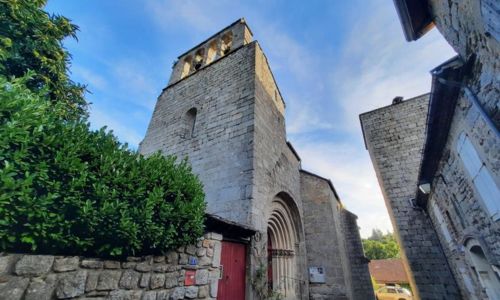 L'&eacute;glise Saint Pierre &agrave; G&eacute;nolhac