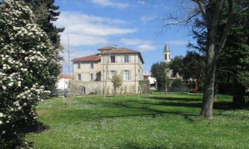 Le Ch&acirc;teau des Isnards &agrave; Salindres