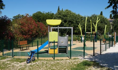 Aire de jeux - Aujargues