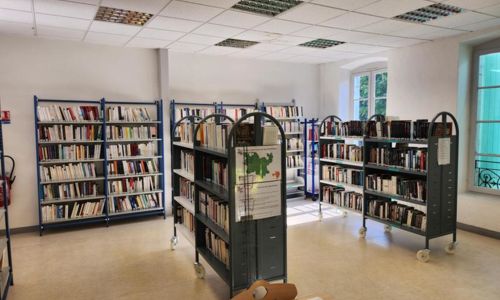 Biblioth&egrave;que municipale de Pompignan