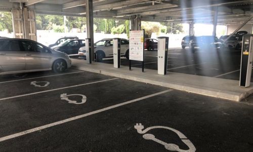 Borne de recharge &eacute;lectrique - Intermarch&eacute;