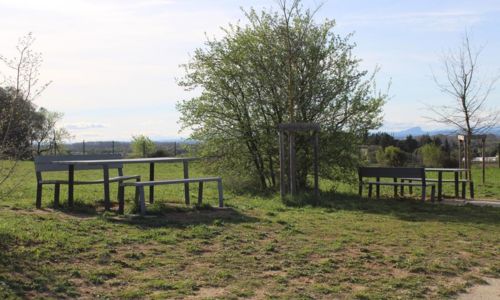 Aire de pique-nique - Parc de l'Esp&eacute;rion