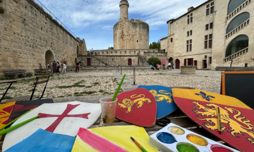 Visite guid&eacute;e et initiation aux blasons - Tours et Remparts d'Aigues-Mortes