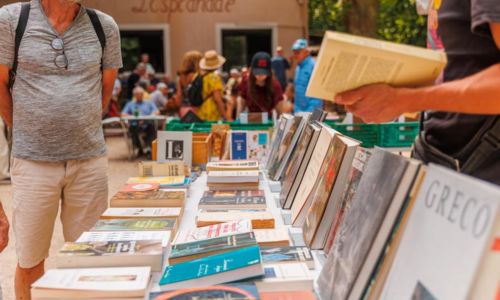 Foire aux livres, vieux papiers et toutes collections