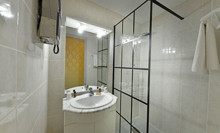 Douche moderne