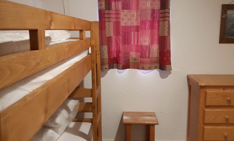 Chambre du bas: 4 lits 90x190