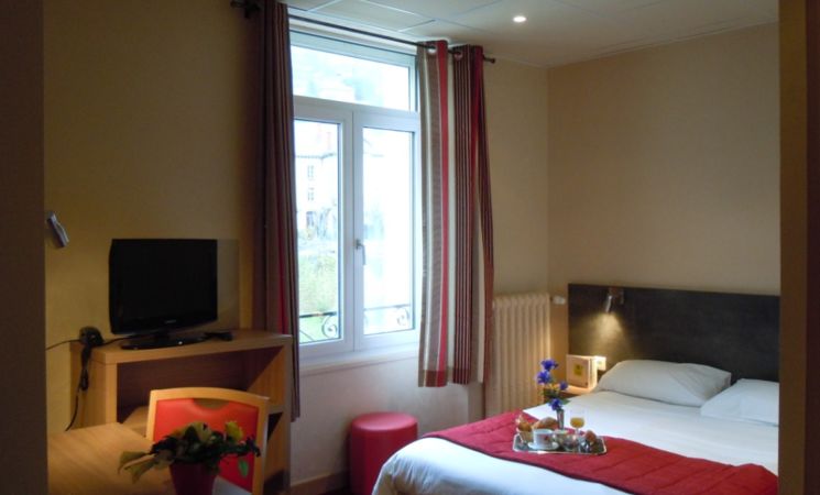 HOSTELLERIE DU CANTAL