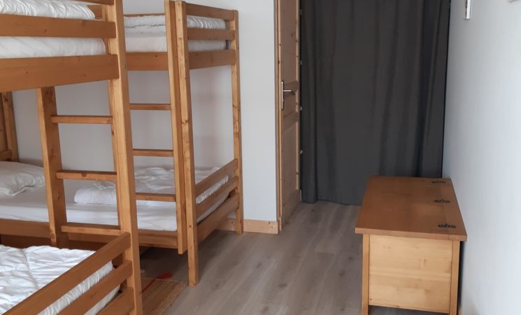 Chambre 2: Dortoir 6 couchages 90x190