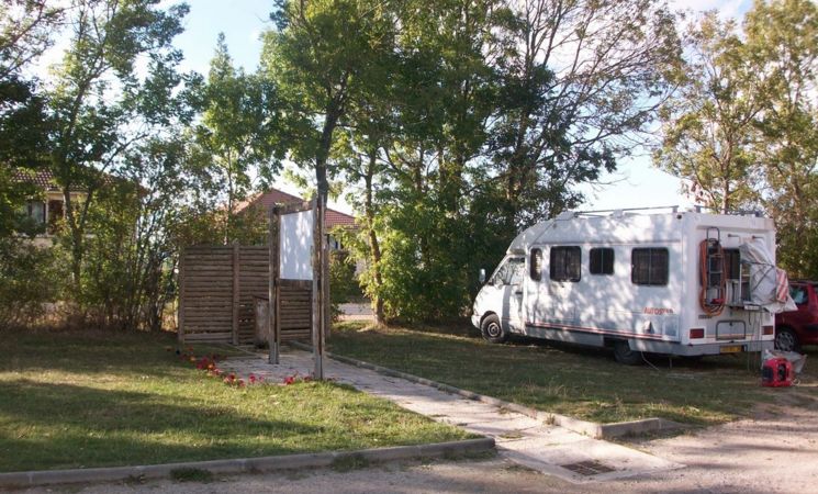 Aire camping-cars La Chapelle-Laurent