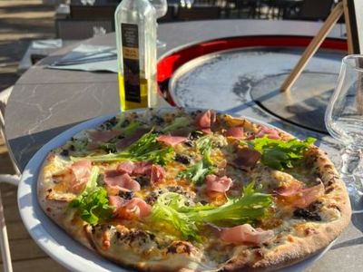 Le Schuss Food