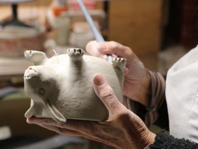 Chalagnac pottery: (Atelier Planète Céramique)