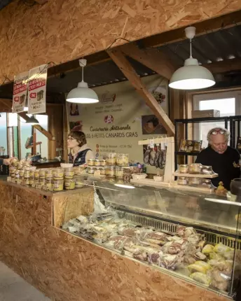 06.12.2026_marche-gourmand thil 3 petits canards gras1, THIL