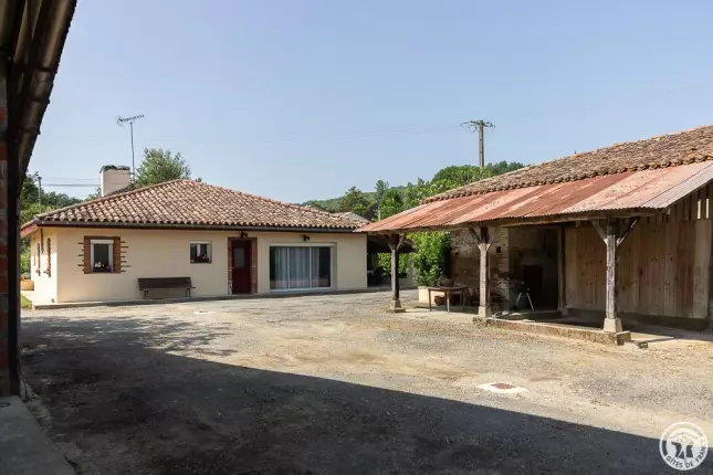 Gîte En Magnet, LE CASTERA